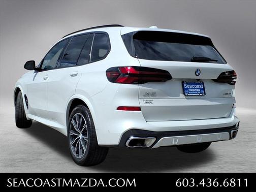 Mineral White Metallic 2026 BMW X5 xDrive40i