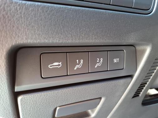 2025 Mazda Mazda3 FWD w/Preferred Package