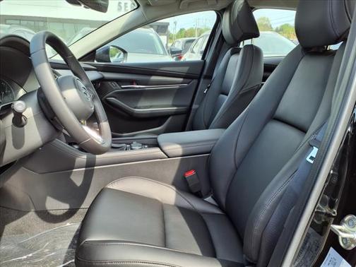 2025 Mazda Mazda3 FWD w/Preferred Package