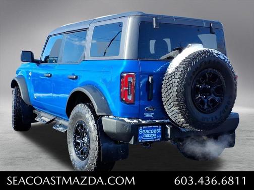 Velocity Blue Metallic 2024 Ford Bronco Wildtrak