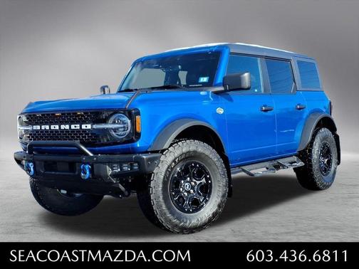 Velocity Blue Metallic 2024 Ford Bronco Wildtrak