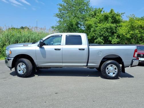 Billet Silver Metallic Clearcoat 2024 RAM 2500 Tradesman