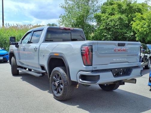 2025 GMC Sierra 2500 AT4