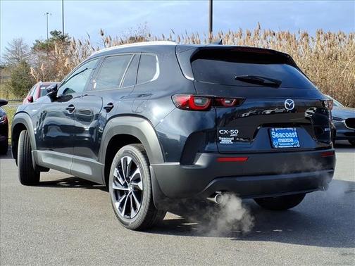 2025 Mazda CX-50 PLUS