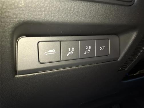 2025 Mazda CX-50 PLUS