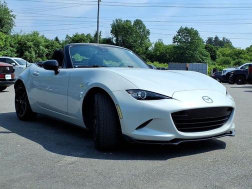 Ceramic Metallic 2019 Mazda MX-5 Miata Club