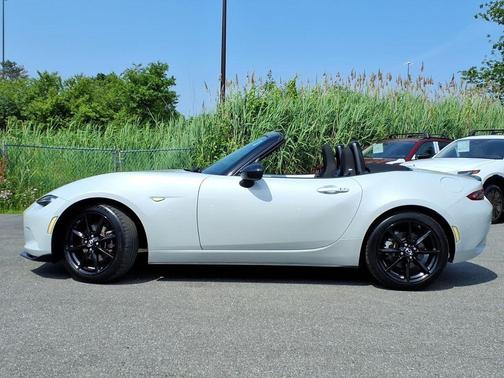 Ceramic Metallic 2019 Mazda MX-5 Miata Club