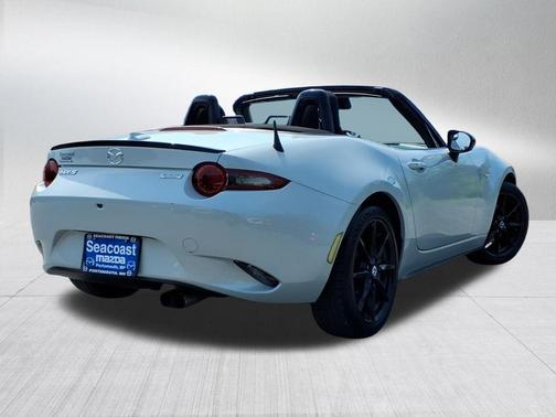 Ceramic Metallic 2019 Mazda MX-5 Miata Club