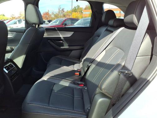Rhodium White Premium 2026 Mazda CX-70 3.3 TURBO PREFERRED