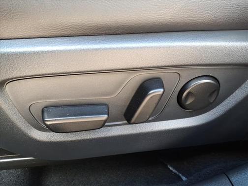 Machine Gray Metallic 2025 Mazda CX-50 Hybrid PREFERRED PACKAGE