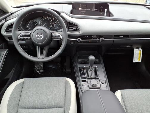 Snowflake White Pearl 2026 Mazda CX-30 2.5 S Aire Edition