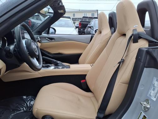 Metallic 2025 Mazda MX-5 Miata Grand Touring