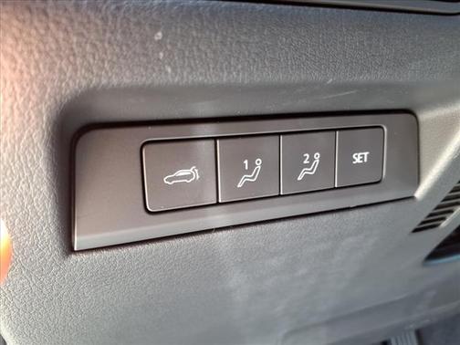 2025 Mazda CX-50 PLUS