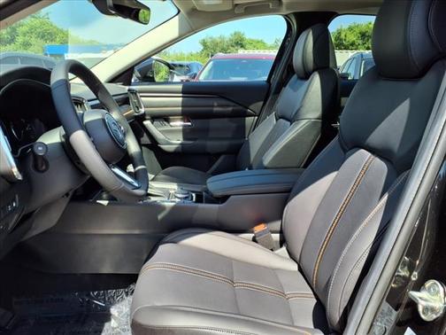 2025 Mazda CX-50 PLUS