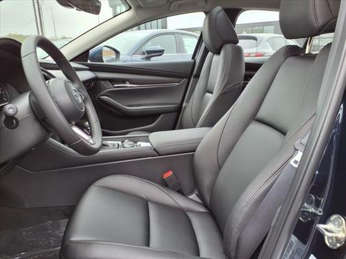 2025 Mazda Mazda3 FWD w/Preferred Package