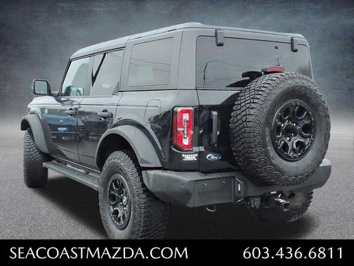 Shadow Black 2024 Ford Bronco Wildtrak