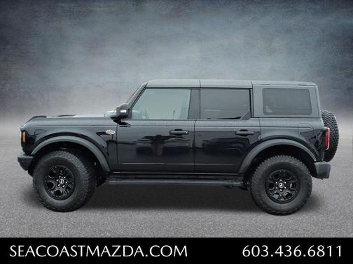Shadow Black 2024 Ford Bronco Wildtrak