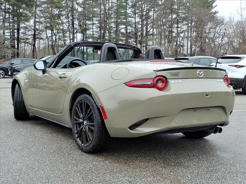 Zircon Sand Metallic 2024 Mazda MX-5 Miata Club