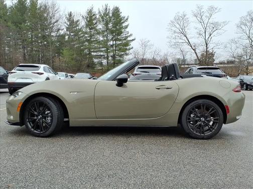 Zircon Sand Metallic 2024 Mazda MX-5 Miata Club