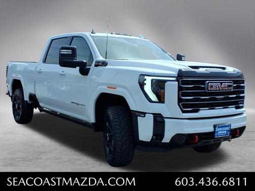 Summit White 2025 GMC Sierra 2500 AT4
