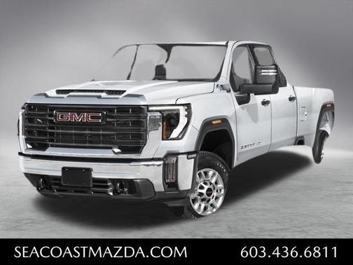 Summit White 2025 GMC Sierra 2500 AT4