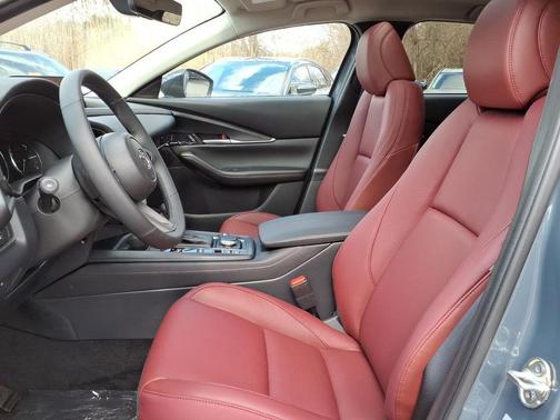 Polymetal Gray Metallic 2026 Mazda CX-30 2.5 S Carbon Edition