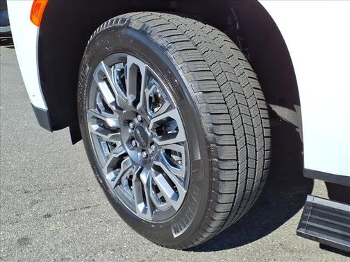 2024 GMC Yukon XL Denali Ultimate