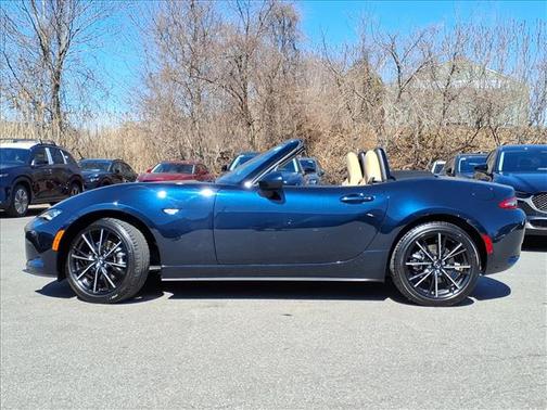 Deep Crystal Blue Mica 2025 Mazda MX-5 Miata Grand Touring