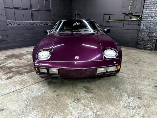 1982 Porsche 928 2dr Coupe