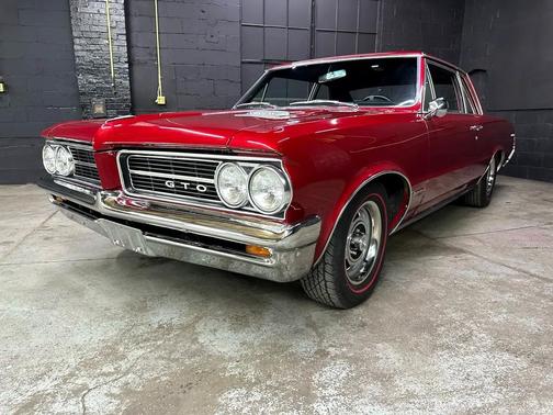1964 Pontiac GTO 2D Coupe
