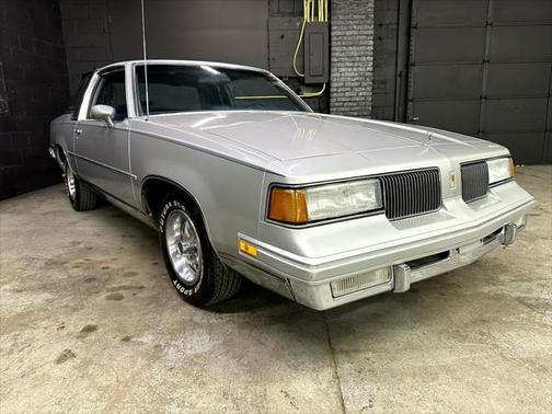 1988 Oldsmobile Cutlass Supreme Base