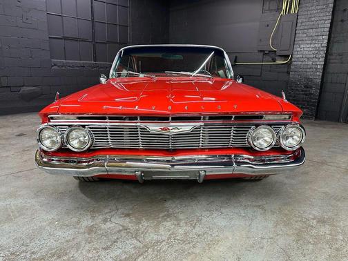1961 Chevrolet Impala Base