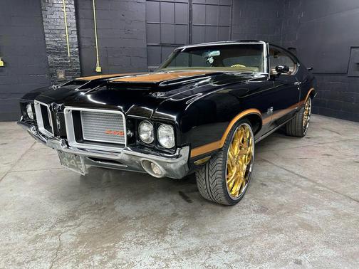 1972 Oldsmobile Cutlass 