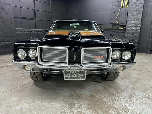 1972 Oldsmobile Cutlass 