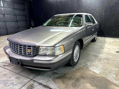 1999 Cadillac DeVille Base