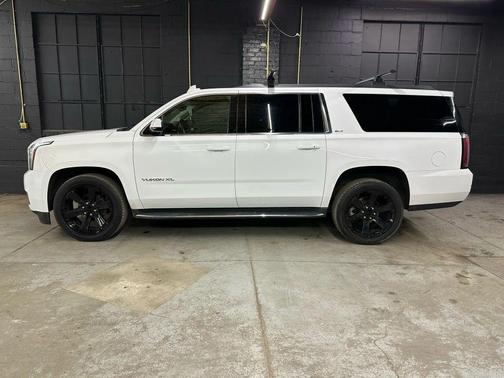 2020 GMC Yukon XL SLT