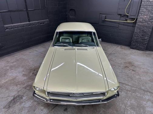 1967 Ford Mustang Base