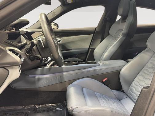 2022 Audi e-tron GT Prestige