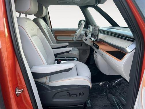 2025 Volkswagen ID. Buzz Pro S Plus