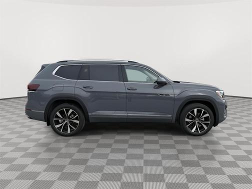 Pure Gray 2026 Volkswagen Atlas 2.0T SEL Premium R-Line
