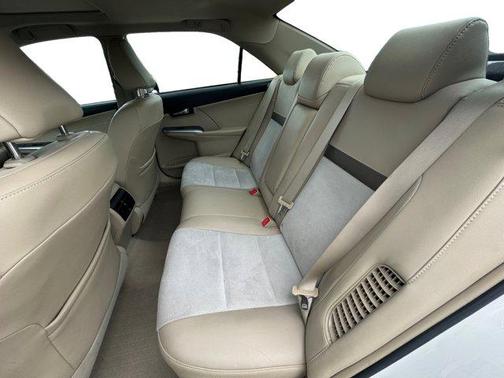 2013 Toyota Camry Hybrid XLE