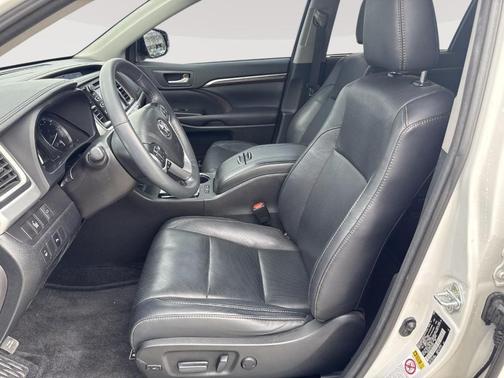 Blizzard Pearl 2016 Toyota Highlander Limited