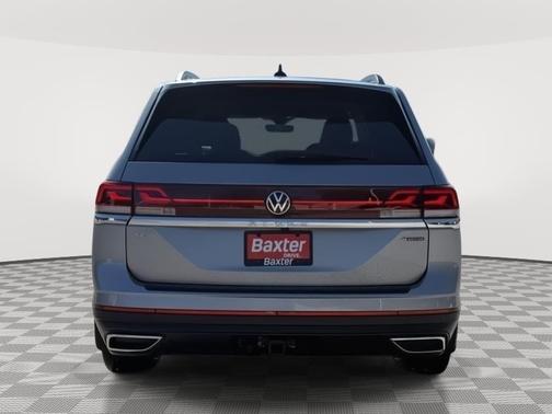 Silver Mist Metallic 2026 Volkswagen Atlas 2.0T SE W/TECHNOLOGY