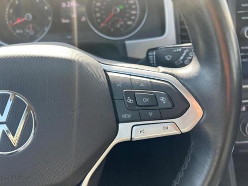 2021 Volkswagen Atlas 3.6L SE w/Technology