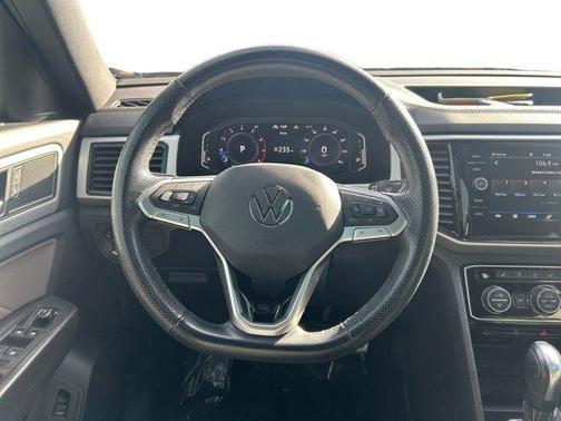 2022 Volkswagen Atlas Cross Sport 2.0T SEL R-Line