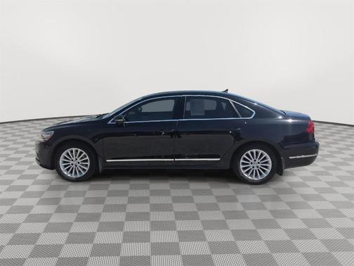 Black 2016 Volkswagen Passat 1.8T SE