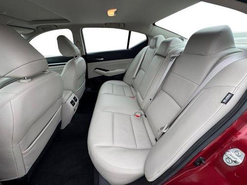 2021 Nissan Altima 2.5 SL