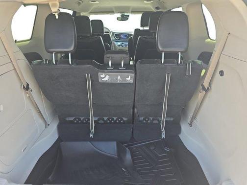 2018 Chrysler Pacifica Hybrid Limited