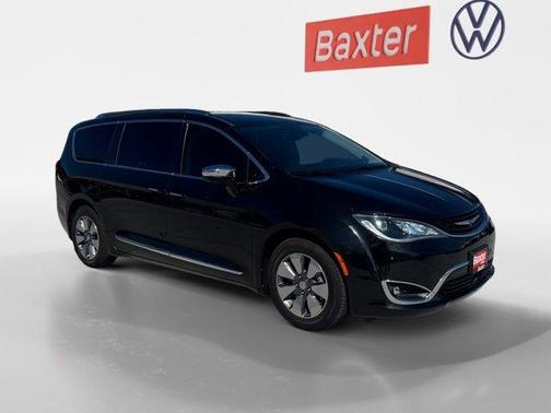 2018 Chrysler Pacifica Hybrid Limited