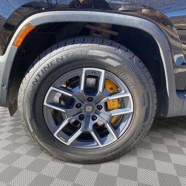 2022 Rivian R1T Launch Edition